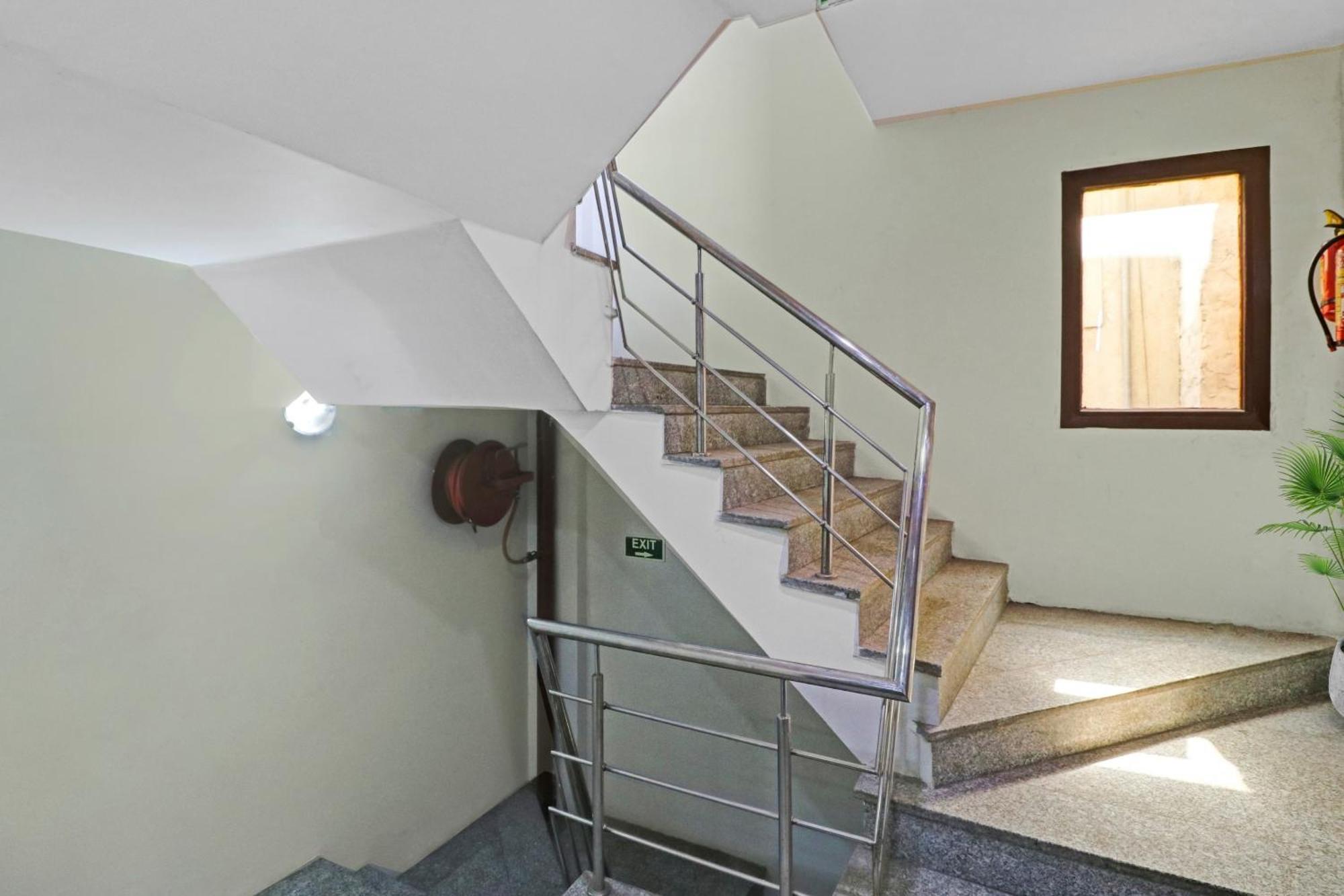 Hotel Stay House New Delhi Extérieur photo